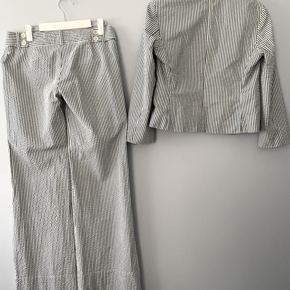 BCBG Maxazria 2 pc women’s suit - Picture 2 of 7